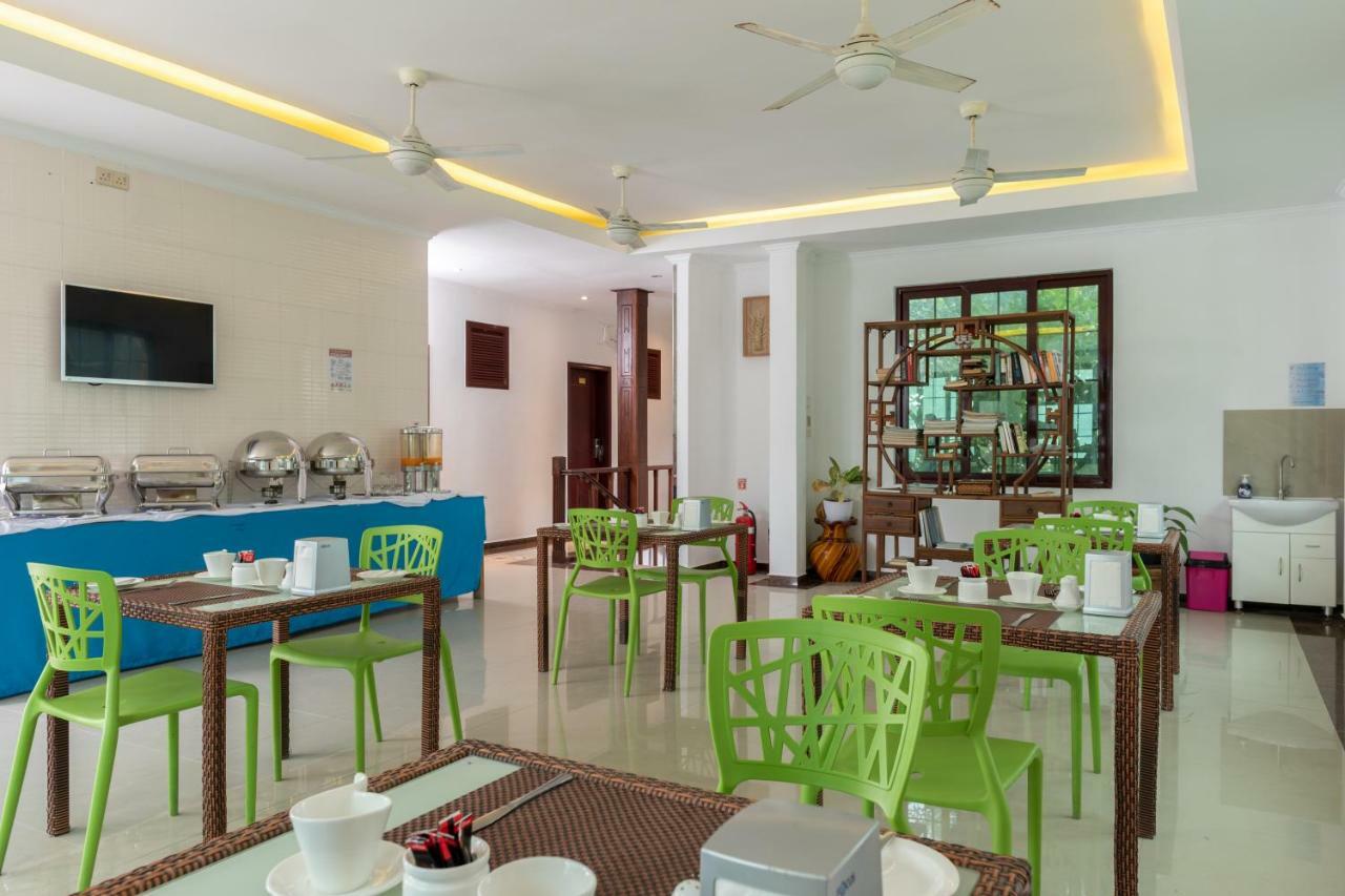 Crystal Sands Villa Maafushi Extérieur photo